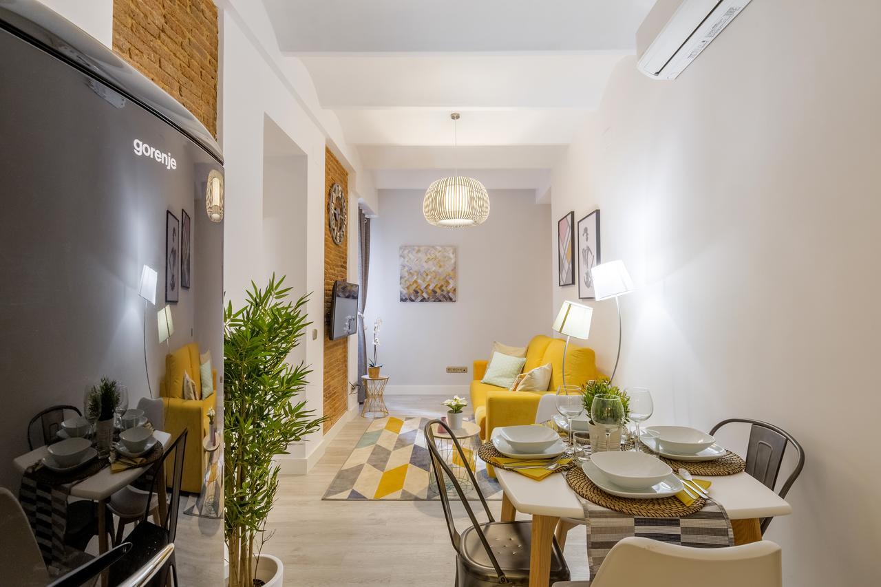 Santa Ana Apartamento Мадрид Екстериор снимка