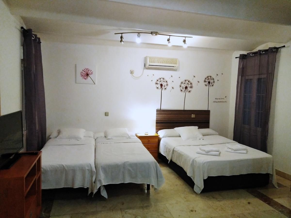 Santa Ana Apartamento Мадрид Екстериор снимка