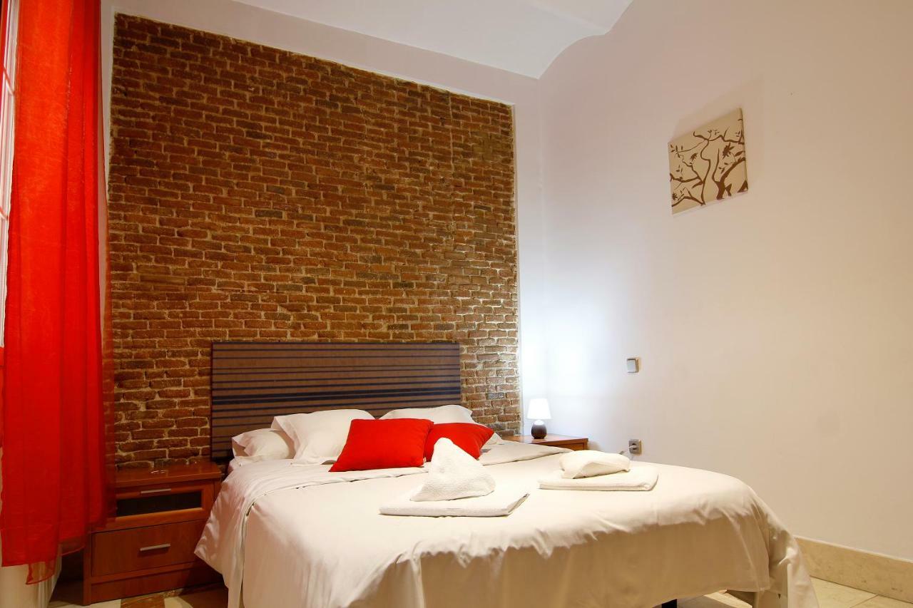 Santa Ana Apartamento Мадрид Екстериор снимка
